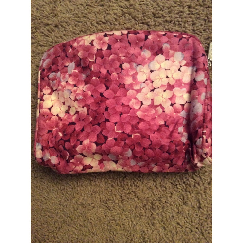 Once Upon a Posy Makeup Bag B30